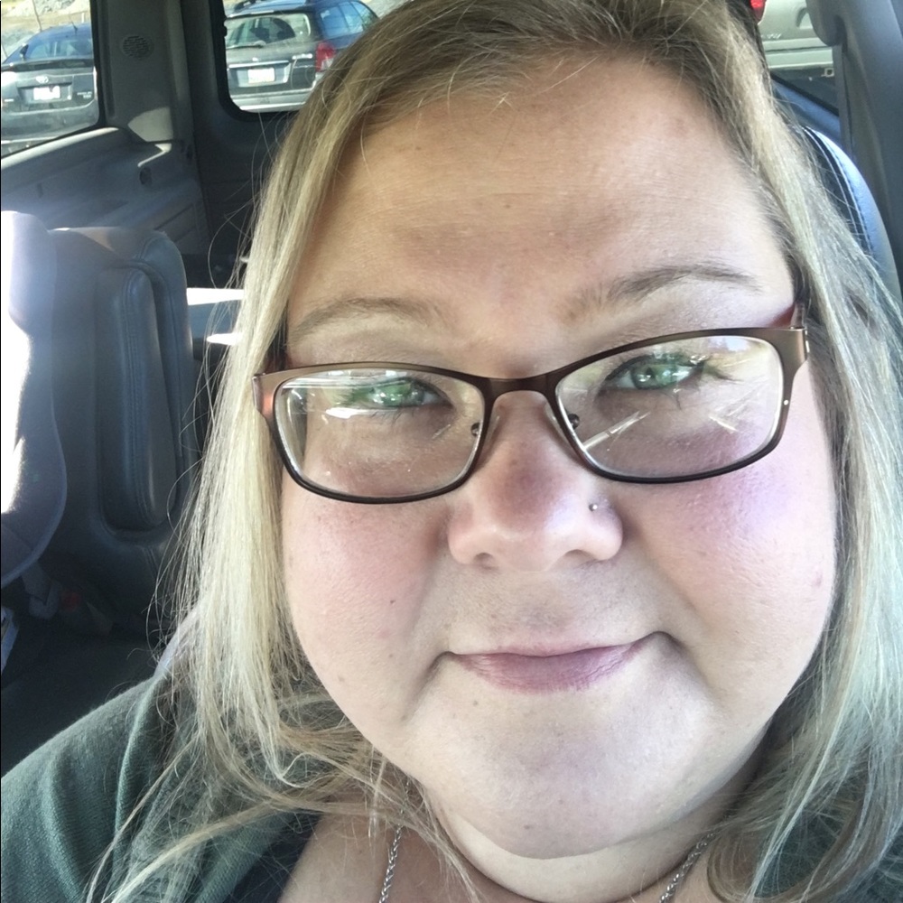 Meet your Posher, Tami
